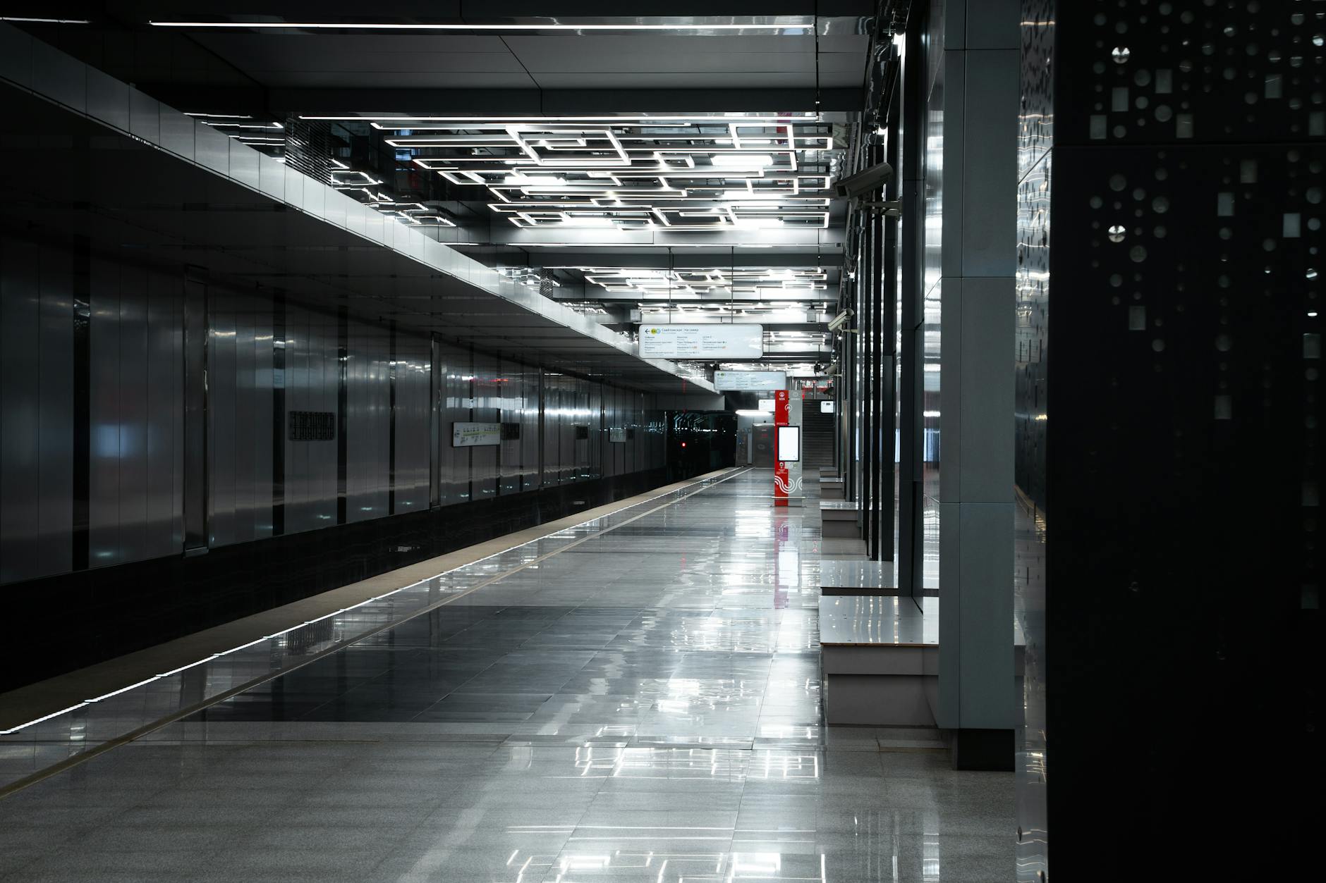 Master the Metro and Water Transport: Quick Navigation for First-Timers