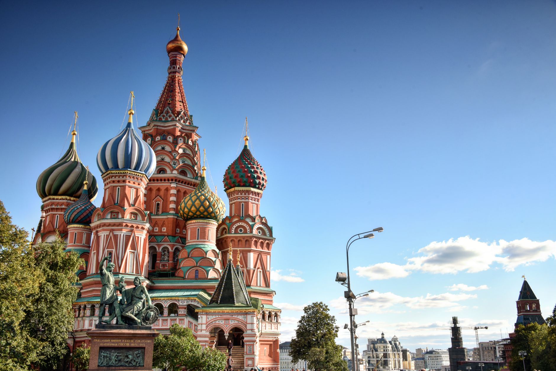 Cost Considerations: Round-Trip Fares in Early History