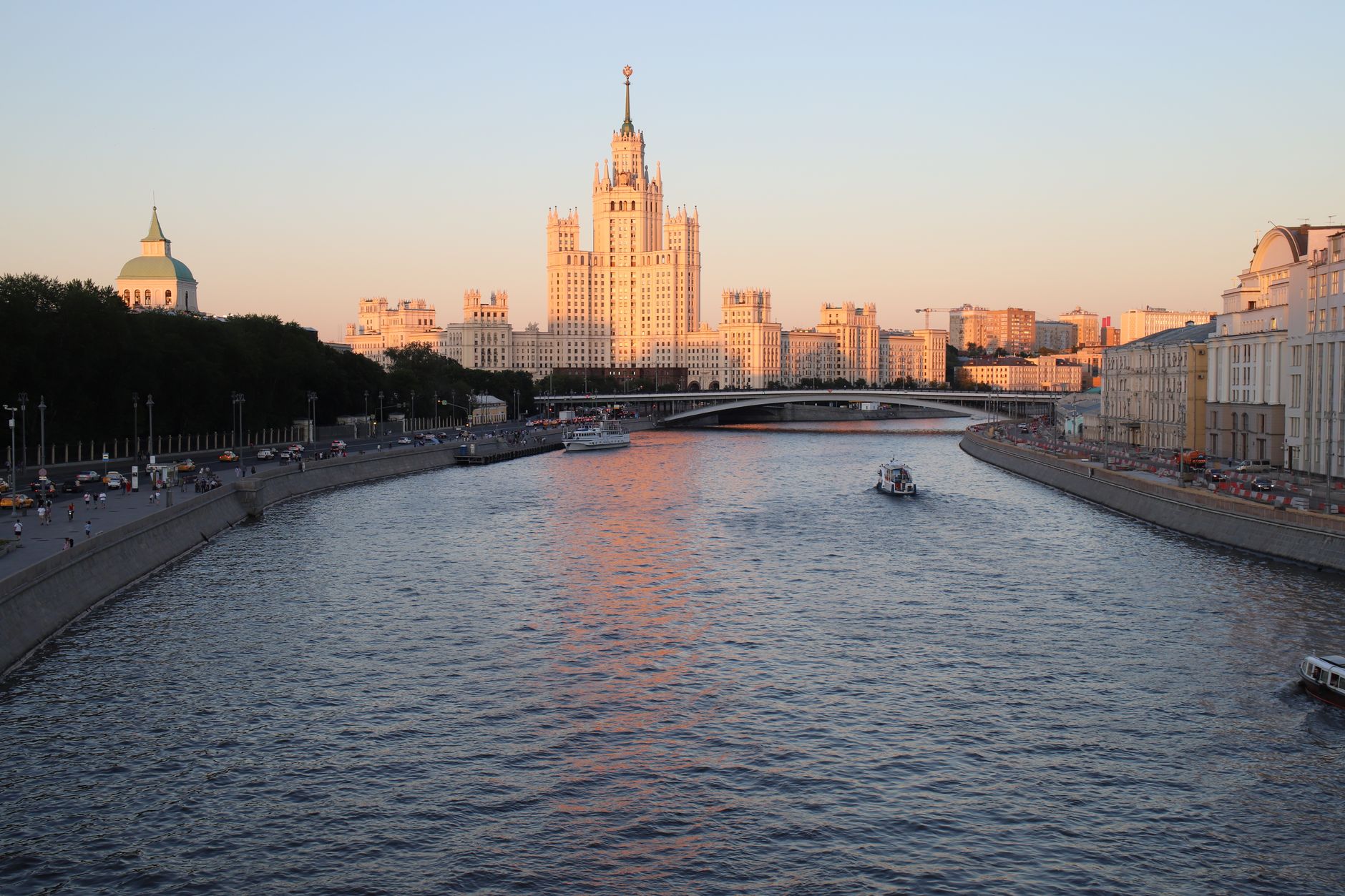 How Much Does Beer Actually Cost in Moscow?
