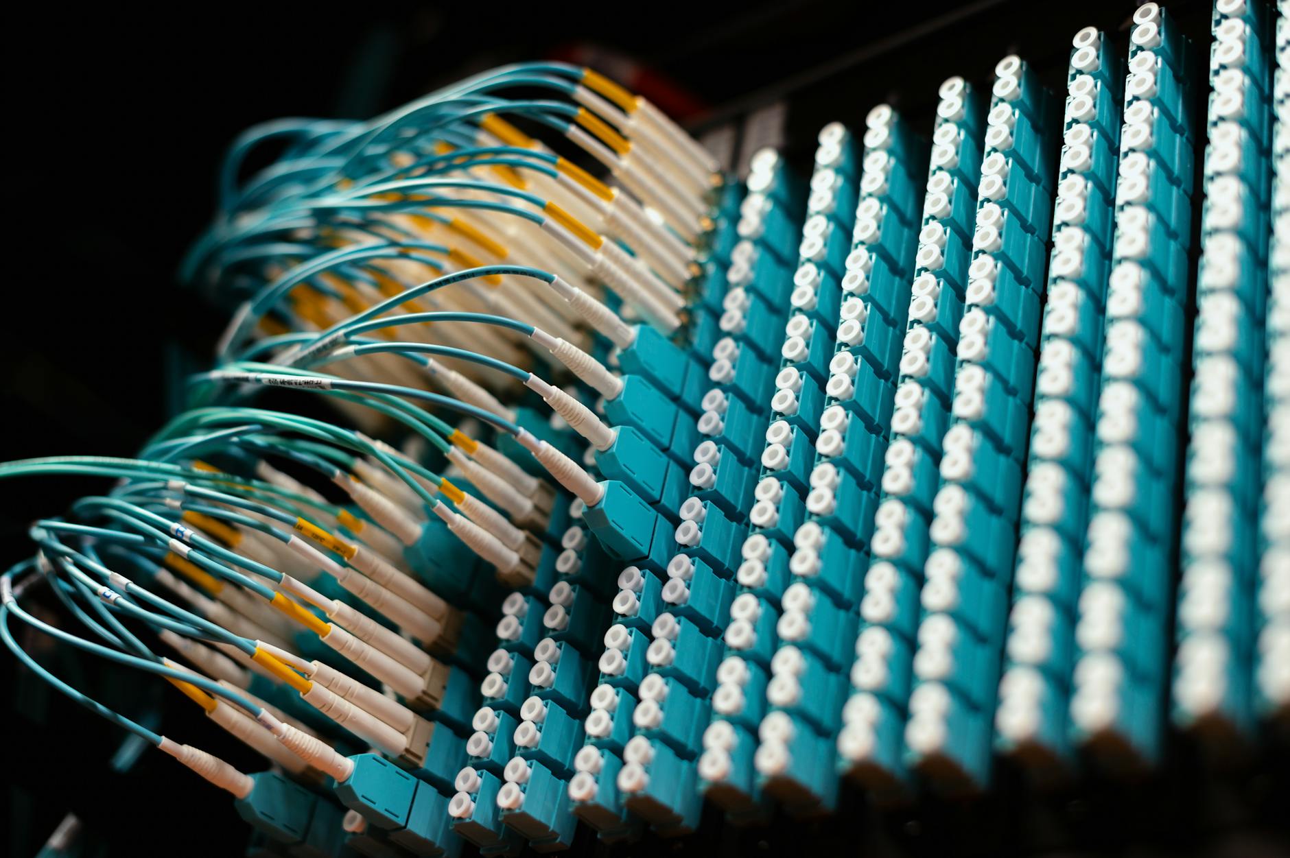 Assessing Bandwidth Needs and VPS Plan Selection