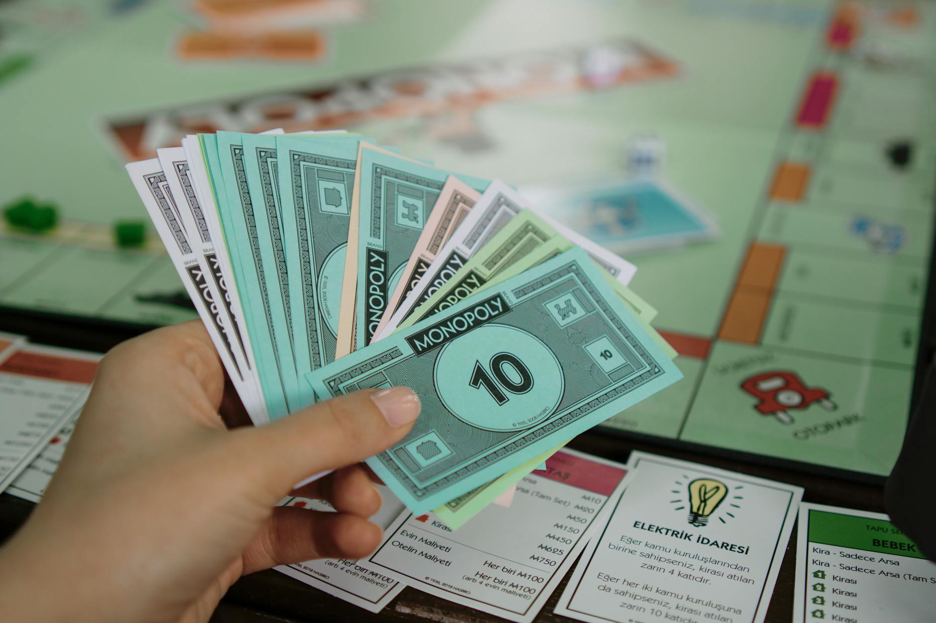 Cash declarations and currency rules: thresholds, reporting obligations, and penalties