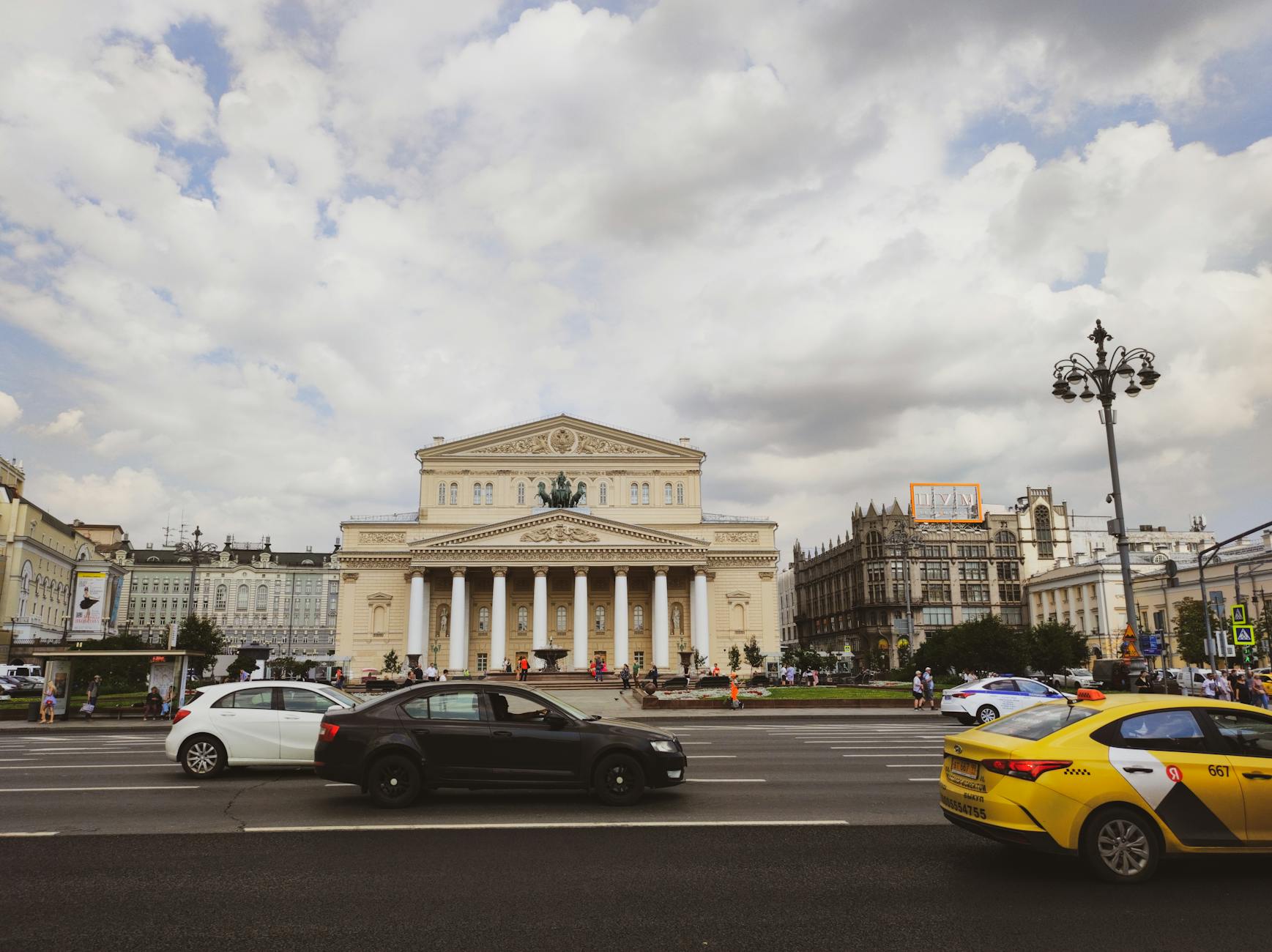 How to order a taxi in Moscow in 2010: a practical, step-by-step plan