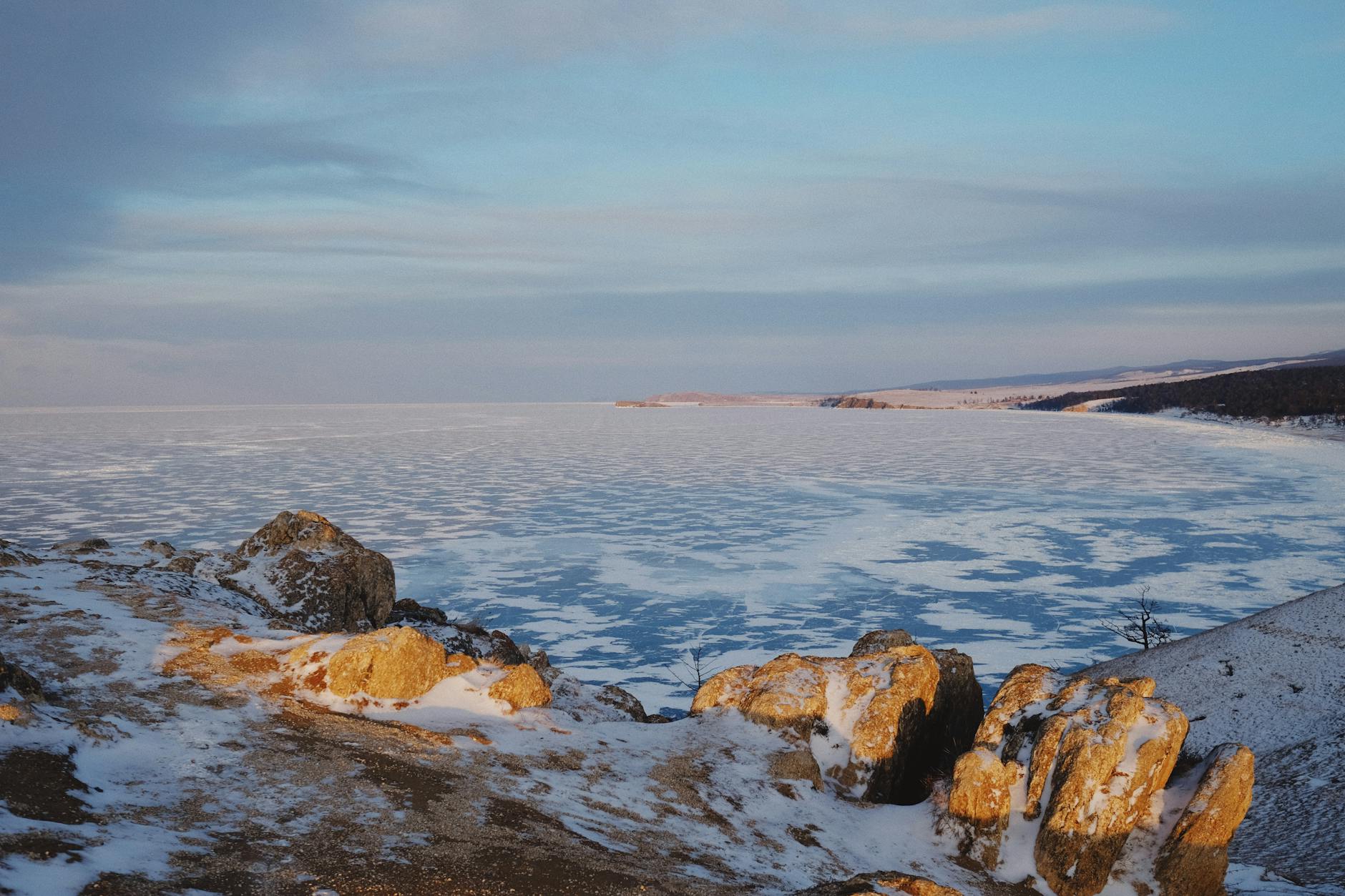 Lake Baikal Guide: From Irkutsk to Ulan-Ude - Routes, Tips & Sights