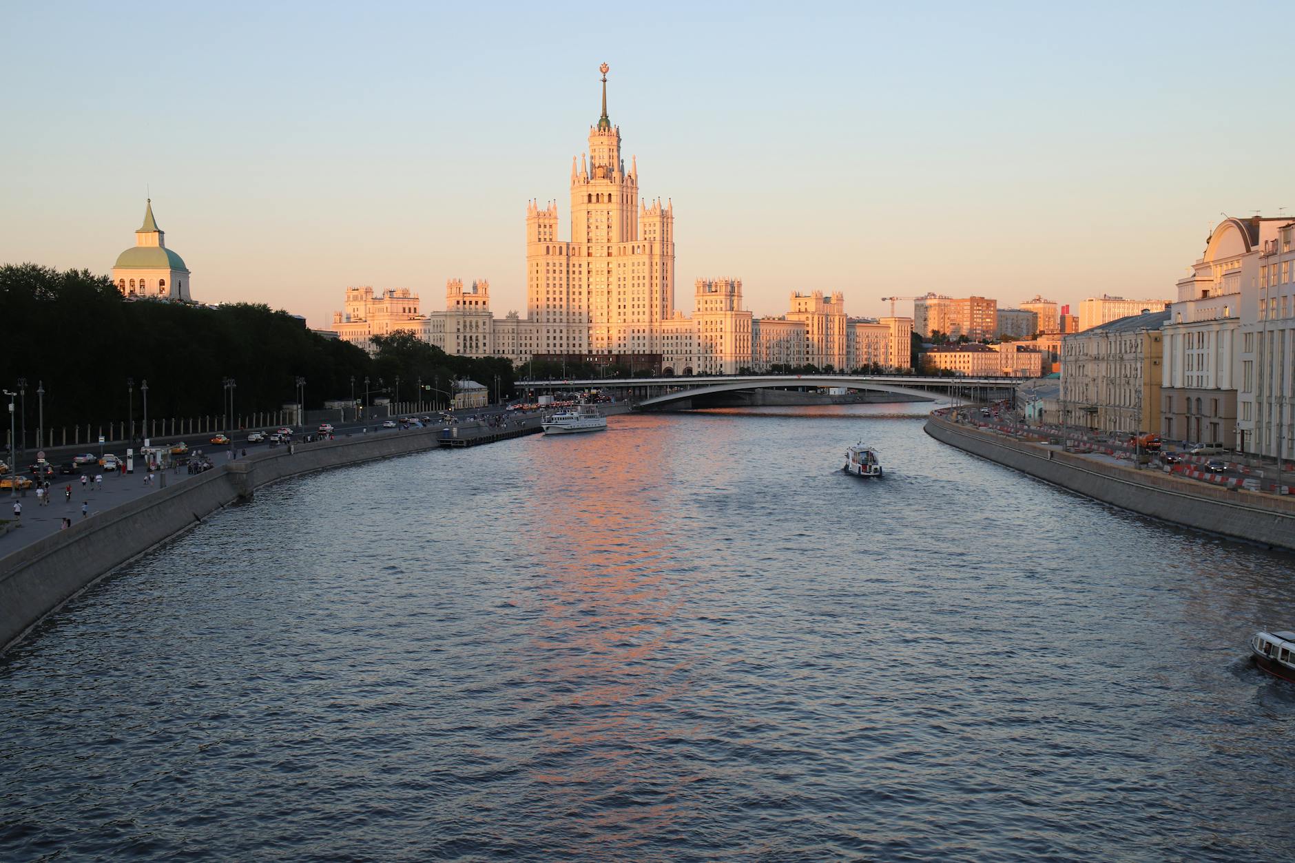 How Much Does Rus Birası Cost in Moscow in 2026?