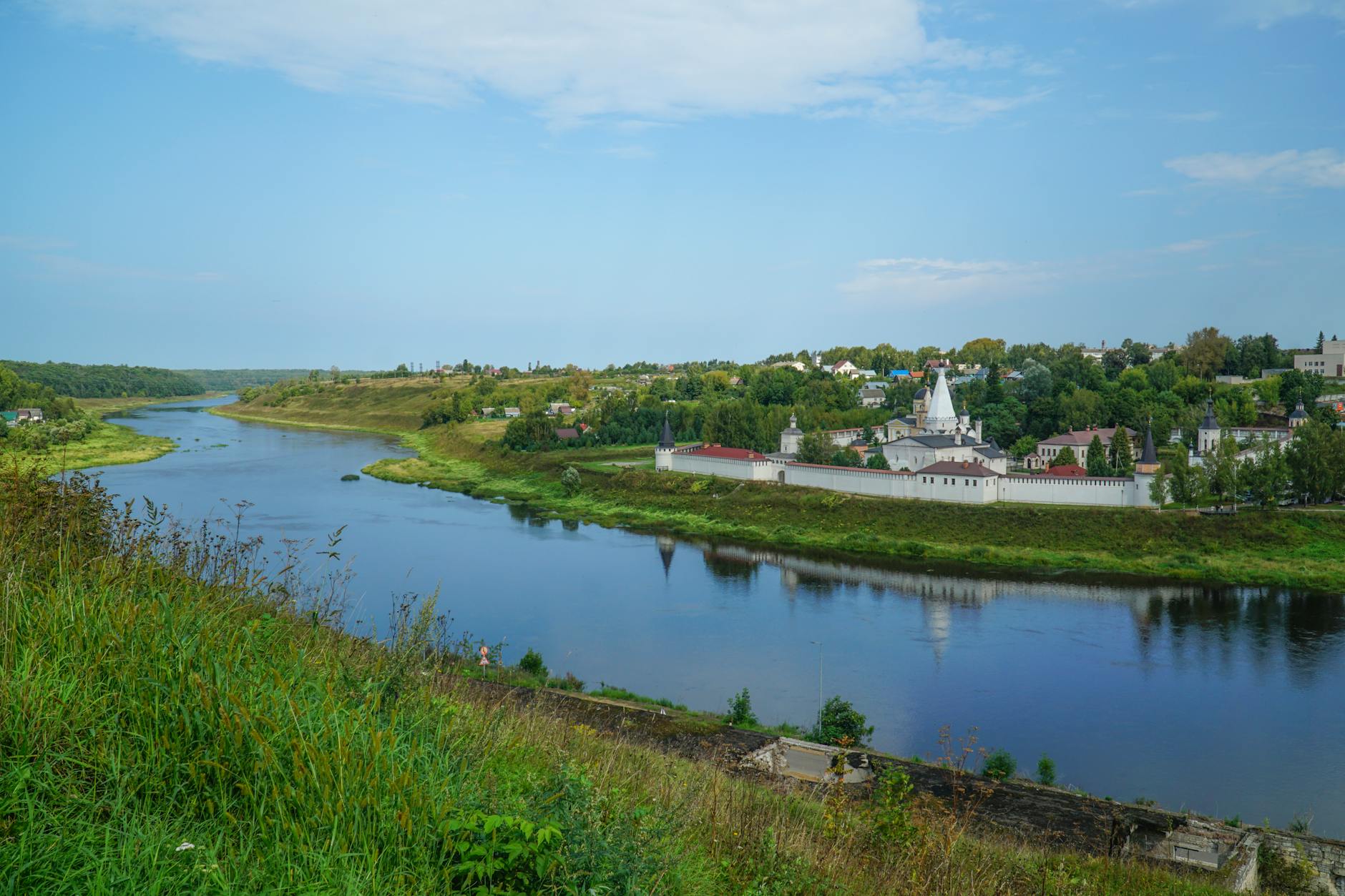 Russiable Community: Settling in Russia