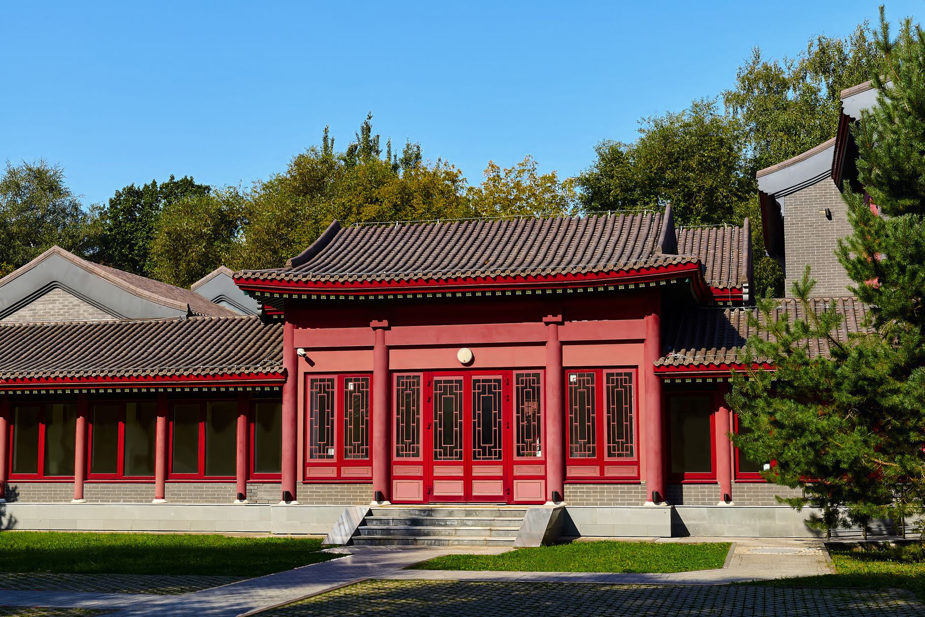 China Visa Guide for Hong Kong Residents: Applying, Costs, and eTA Options